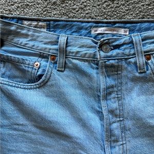 Levi’s Ribcage Straight Ankle Jeans